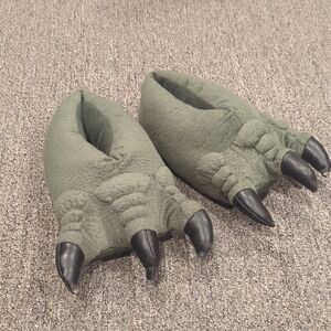 Falls Creek Green Dinosaur Claw Kids Slippers